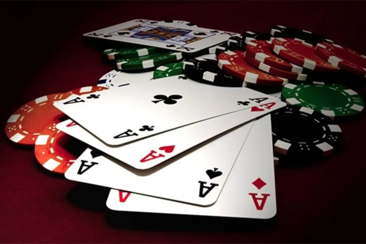 bán cái trong tiến lên là gì